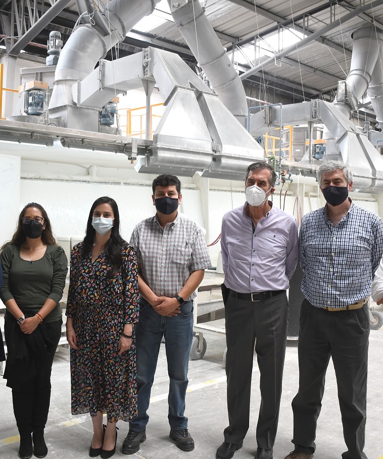 ministerio de la produccon e industrias y la empresa privada inauguran planta industrial de sanitarios