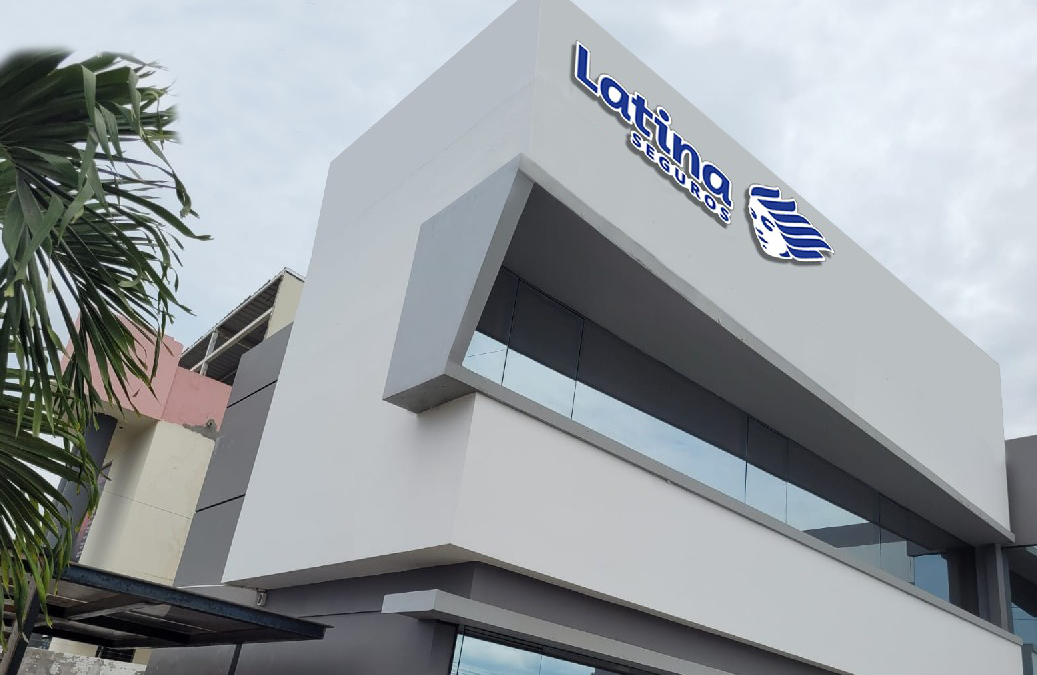 latina seguros manta