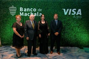 foto corporativa foto corporativa